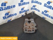 Кронштейн реактивной тяги правый