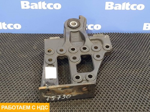 Кронштейн крепления передней рессоры правый